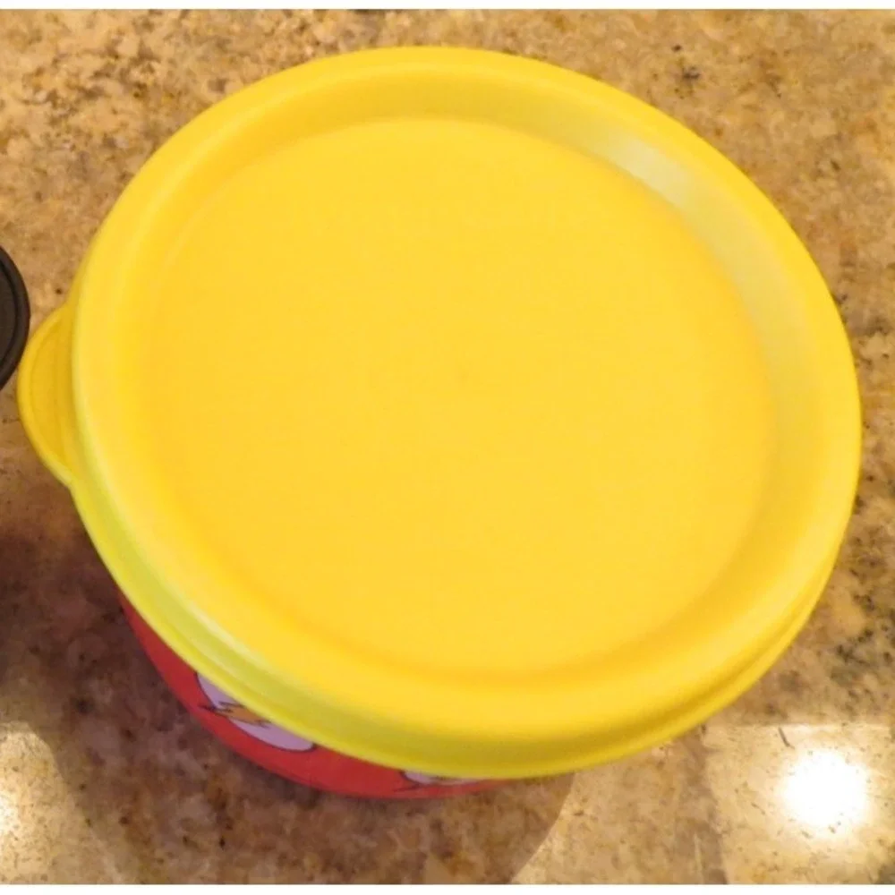 The‎ Flash Comics Tupperware Snack Container Superhero Small Plastic 4 oz